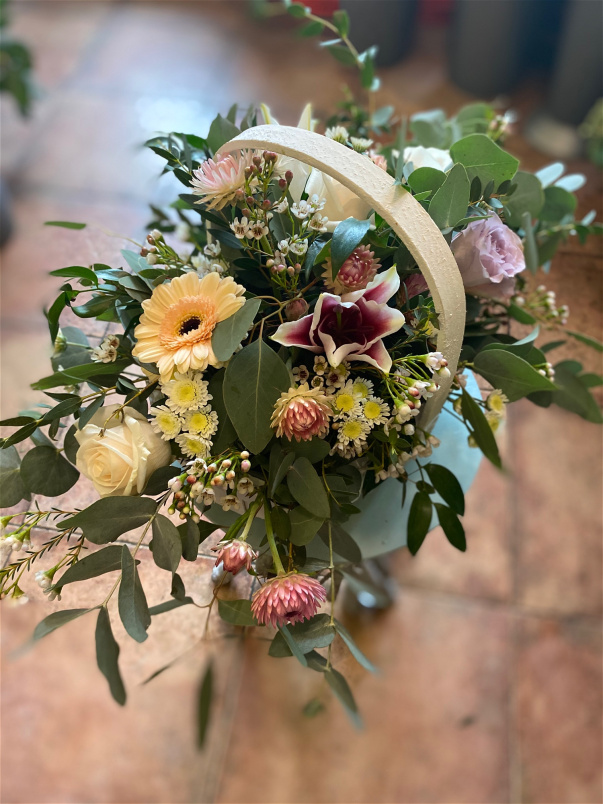 Flower Baskets | Florists Choice ~ Flower Basket