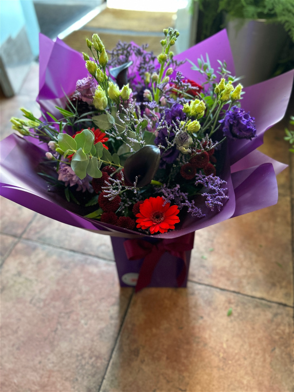 Christmas 2025 | Black Magic ~ Boxed Hand-Tie