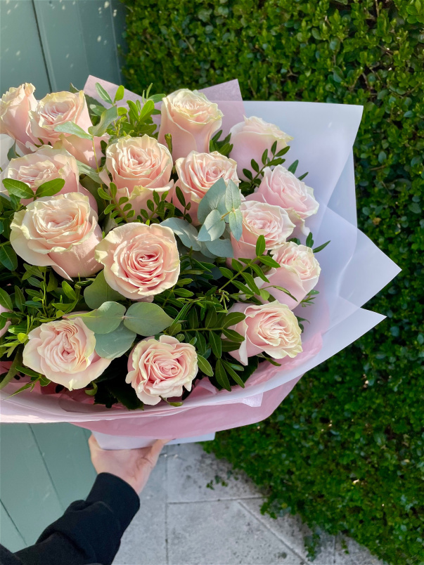Bouquets | The Valentine's Collection | Luxury Pink Rose Bouquet