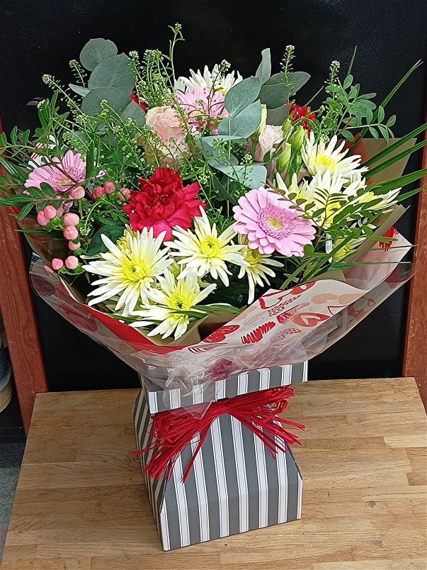 Valentine's Day 2026 | Hugs & Kisses