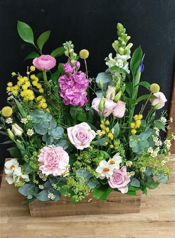 Baskets | Bouquets | Brick Mould Seasonal Arrangement