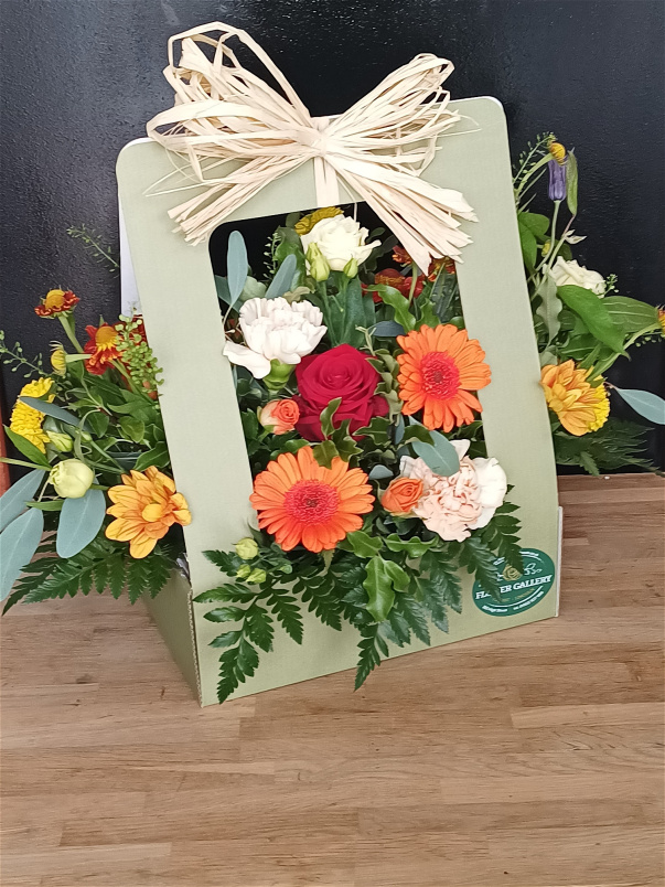 Autumn collection | Baskets | Bouquets & Arrangements | Under £40 | Autumn Living Floral Card