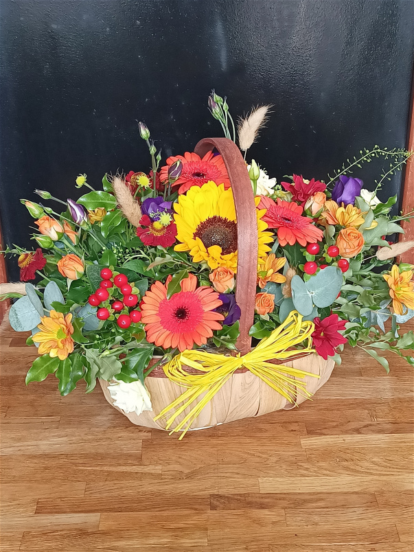 Autumn collection | Baskets | Autumn Basket Arrangement