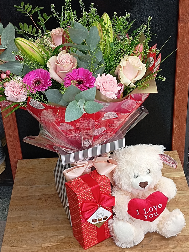 Valentine's Day 2026 | Close to You with Teddy and Chocolate