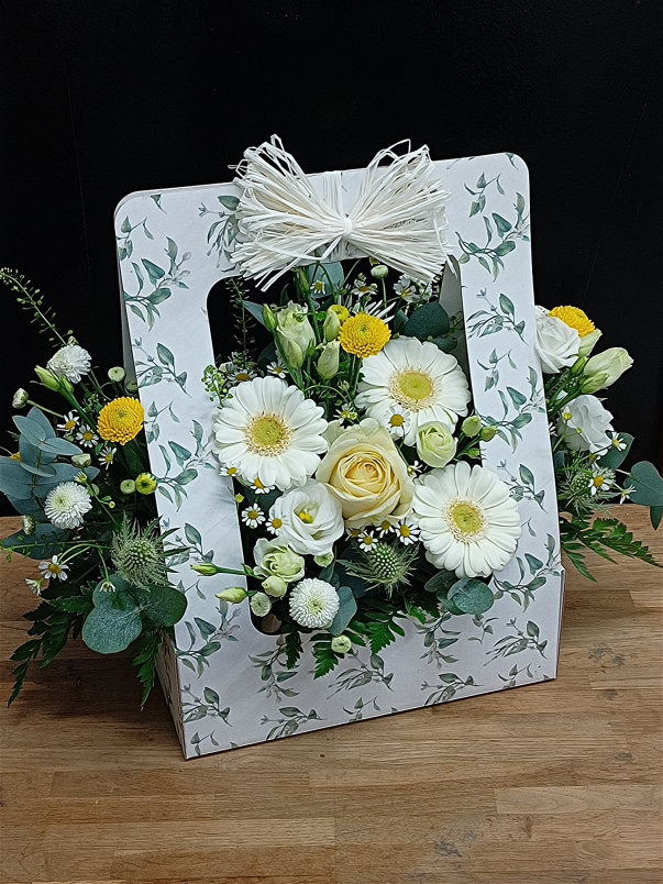 Baskets | Bouquets & Arrangements | Spring Floral Card