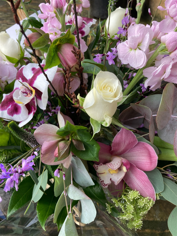 Gift Bouquets | Decadent Vase Bouquet