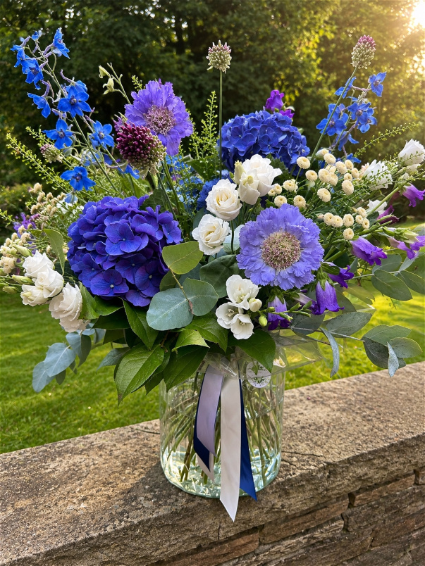 Gift Bouquets | Decadent Vase Bouquet