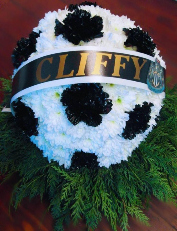 Funeral Flowers | Funeral football tribute