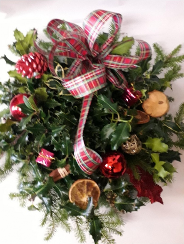 Christmas | xmas holly wreaths