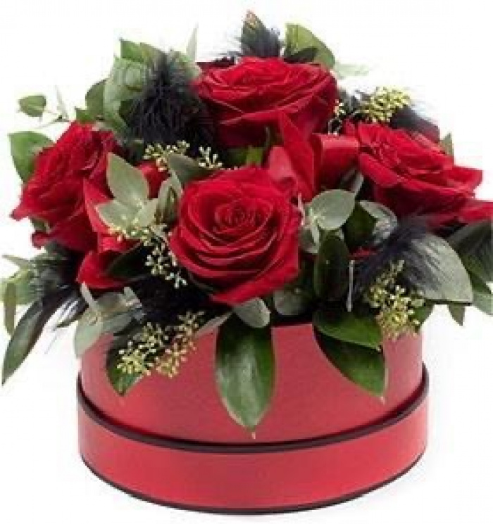 Arrangements | Christmas | Valentines | Deep in love