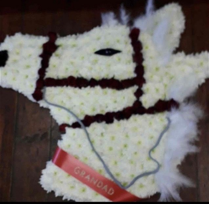 Funeral Flowers | Horses head funeral tribute