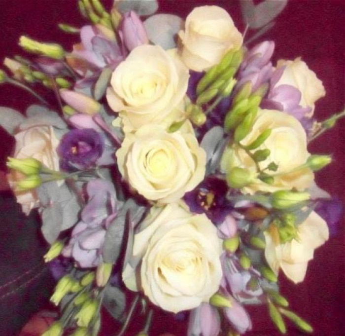 Weddings | Brides ivory lilac and purples brides posy
