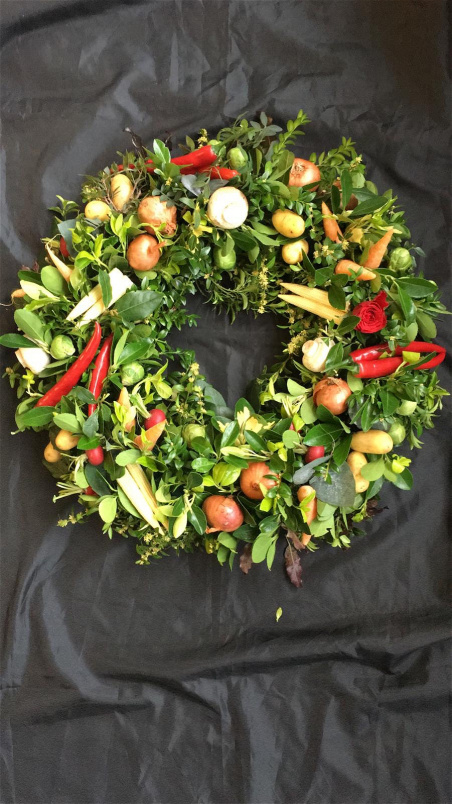 Wreath Tribute | Gardeners wreath - veg