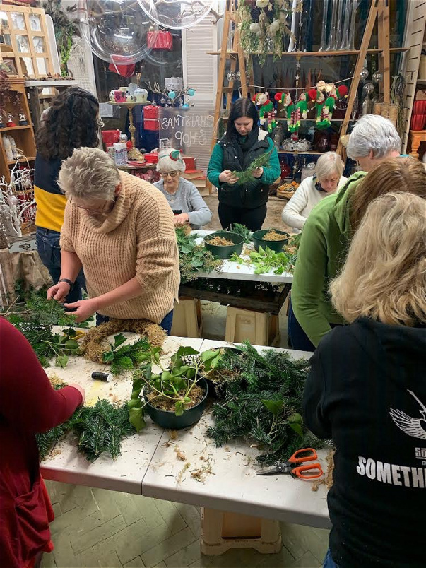 Christmas | Craft and floral Workshops | Tradtional Moss Christmas Wreath Workshop