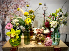 Bouquets | Gifts of flowers  | Mother's Day | Blooming Perfect Pick a Mix of li'l' vases